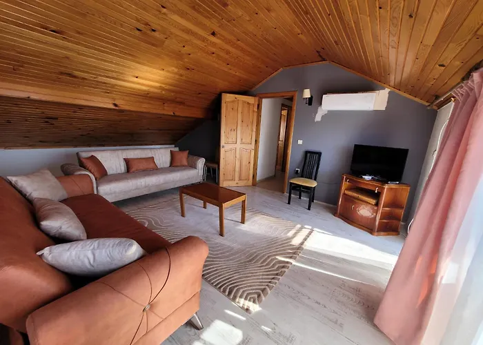 Cetin بيت شباب