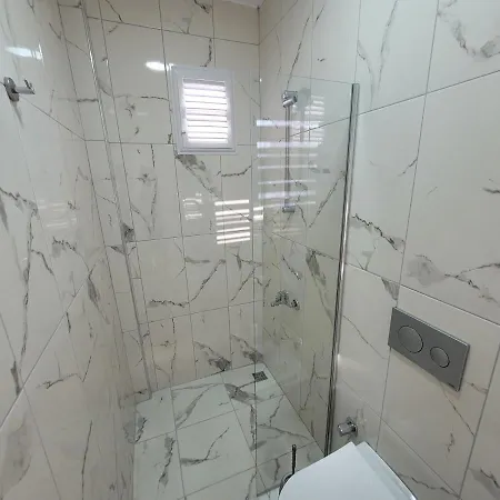 Cetin Hostal *